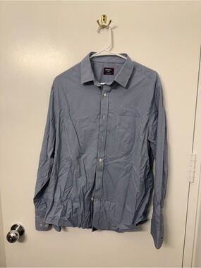 UNTUCKit performance shirt with pocket